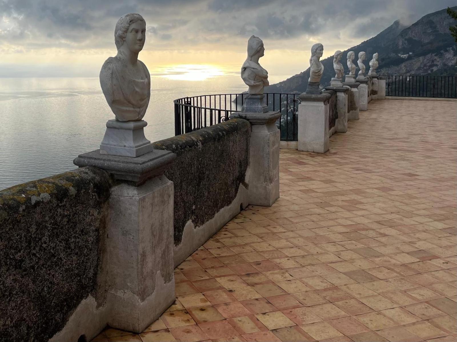 La Dimora Di Cornelia Aparthotel Sorrento Luaran gambar